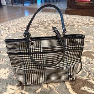 Lauren Ralph Lauren in classic Black and White Houndstooth Tote - Vintage